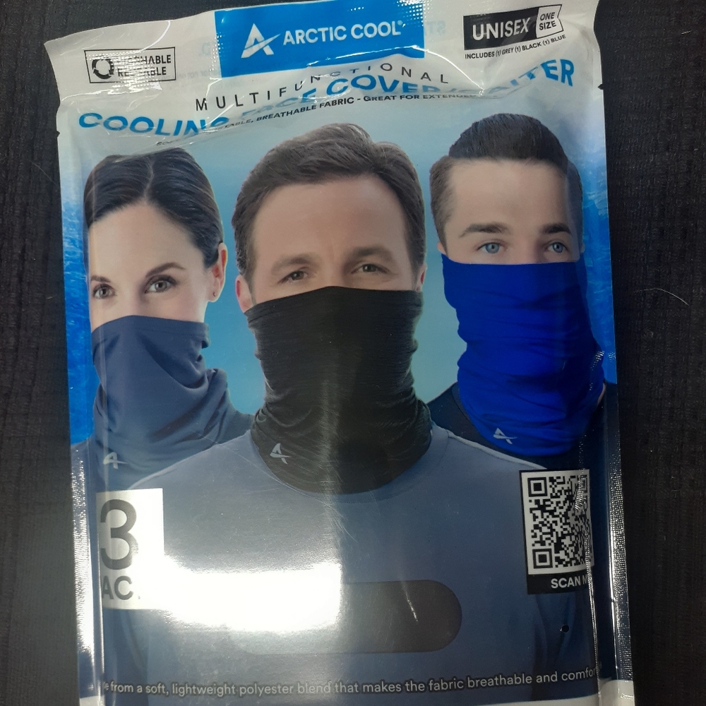 Arctic cooling face cover